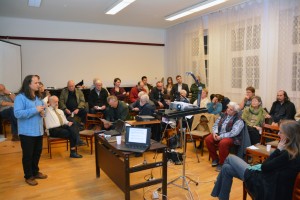 vez_kerekasztal_044